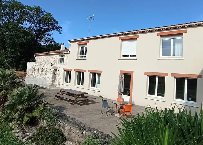 شقة La Sevre Le Longeron